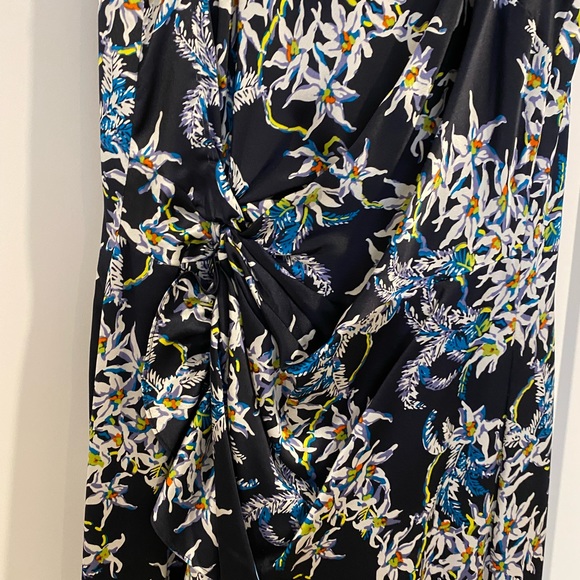 Cinq a Sept dress size 6 - Picture 3 of 5